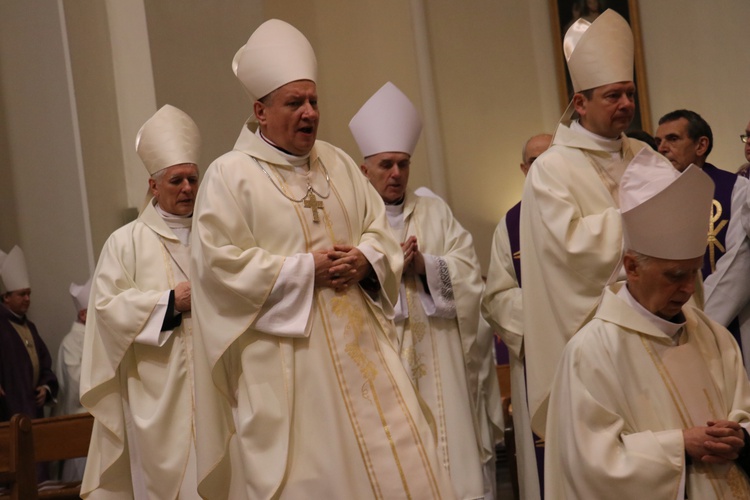 Pożegnanie bp. Gerarda Bernackiego, Eucharystia