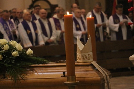 Pożegnanie bp. Gerarda Bernackiego, Eucharystia