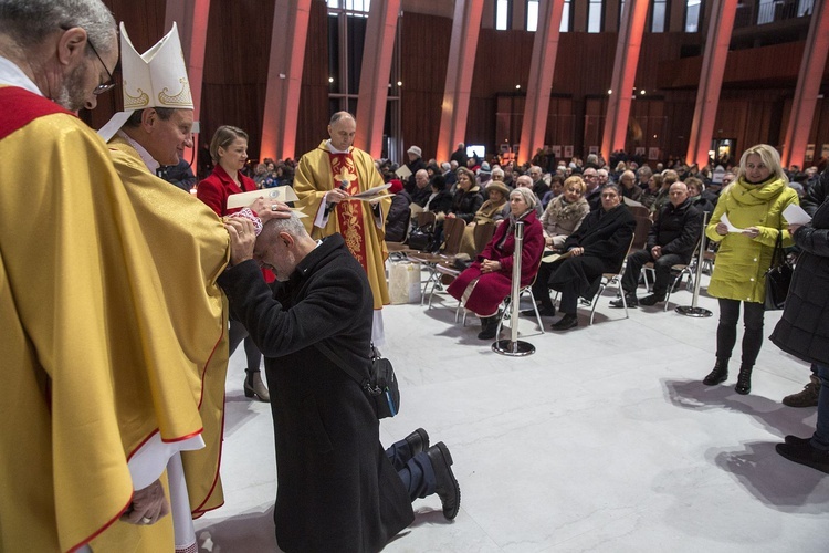 W zdrowiu i w chorobie. Jubileusze małżeńskie w Świątyni Opatrzności Bożej