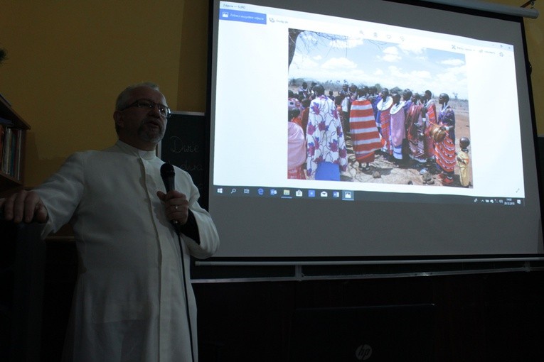 Rekolekcje sylwestrowe dla młodzieży w Henrykowie (dzień 2)