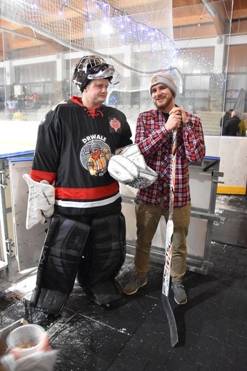 Hokejowy mecz charytatywny 