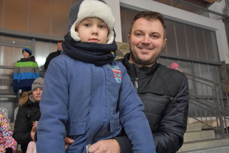 Hokejowy mecz charytatywny 