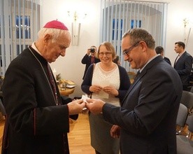 Biskup Ignacy Dec życzył rodzinom rozkwitu miłości