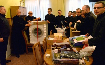 W grudniu radomskie seminarium kolejny raz włączyło się w akcję "Szlachetna paczka"