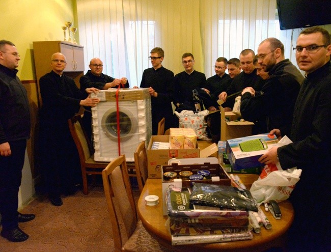 W grudniu radomskie seminarium kolejny raz włączyło się w akcję "Szlachetna paczka"