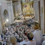 W sierpniu miały miejsce uroczystości 50. rocznicy koronacji obrazu Matki Bożej Świętorodzinnej w Studziannie