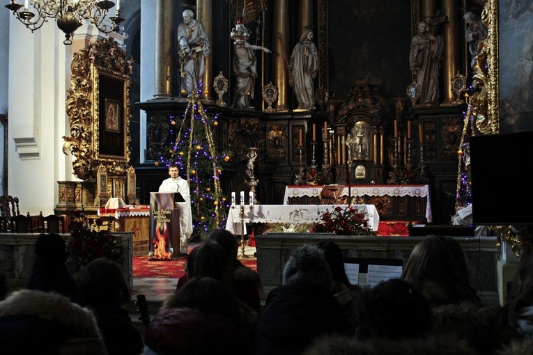 Rekolekcje sylwestrowe dla młodzieży w Henrykowie (dzień 3)
