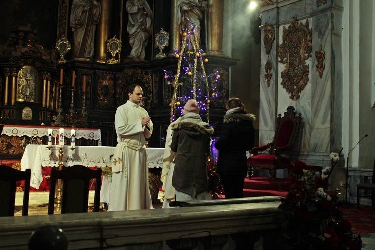 Rekolekcje sylwestrowe dla młodzieży w Henrykowie (dzień 3)