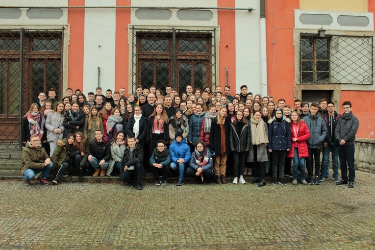 Rekolekcje sylwestrowe dla młodzieży w Henrykowie (dzień 4)