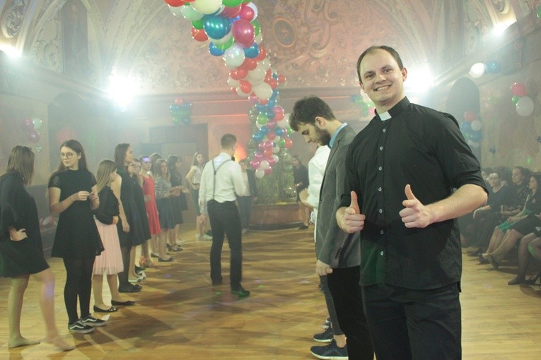 Rekolekcje sylwestrowe dla młodzieży w Henrykowie (dzień 4)