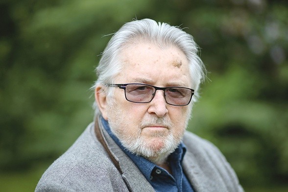 Kazimierz Kutz był twórcą wszechstronnym. Reżyserował spektakle teatralne i telewizyjne, był autorem powieści, felietonistą, działaczem politycznym i społecznym.