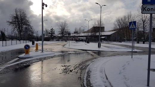 Centrum Przesiadkowe "Ligota" z parkingiem 