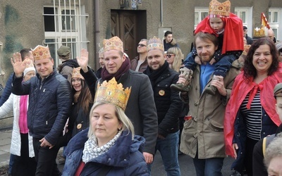 Królewskie orszaki znowu przejdą także ulicami miejscowości Podbeskidzia. Na zdjęciu - w ubiegłym roku w Bielsku-Białej