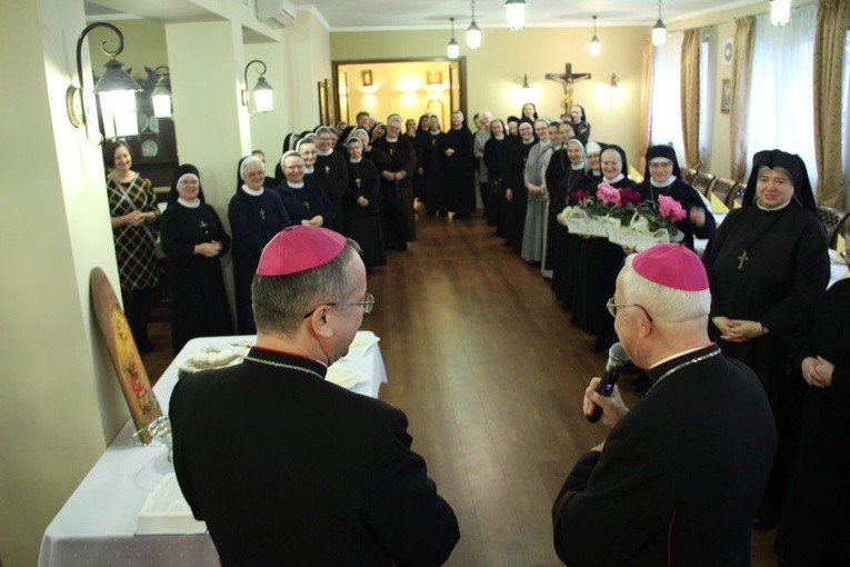 Posługa ewangelizacji i miłości