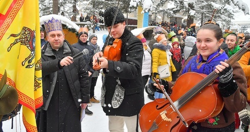 Mędrcy na Krupówkach