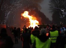 35 aresztowanych w Paryżu po proteście "żółtych kamizelek"