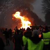 35 aresztowanych w Paryżu po proteście "żółtych kamizelek"