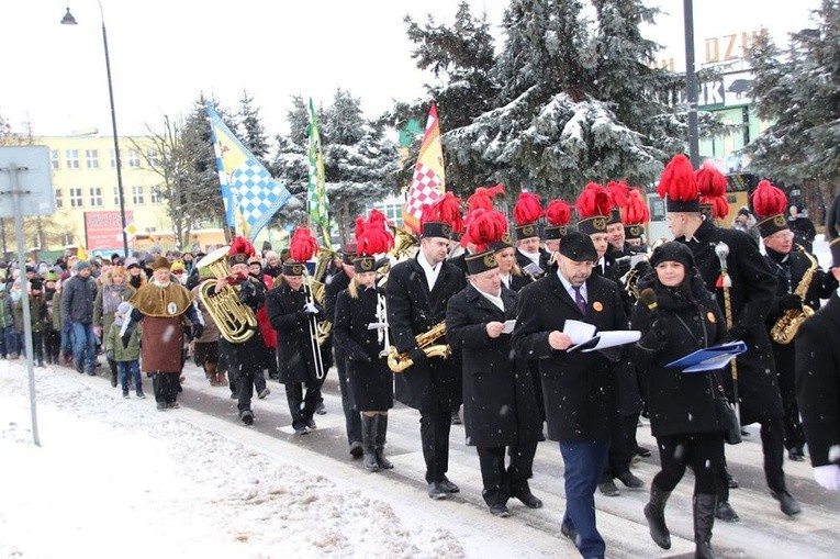 Górnicy dołączyli do orszaku w Łęcznej