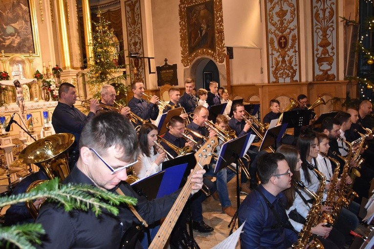 Koncert orkiestry dętej w Czarnym Dunajcu 