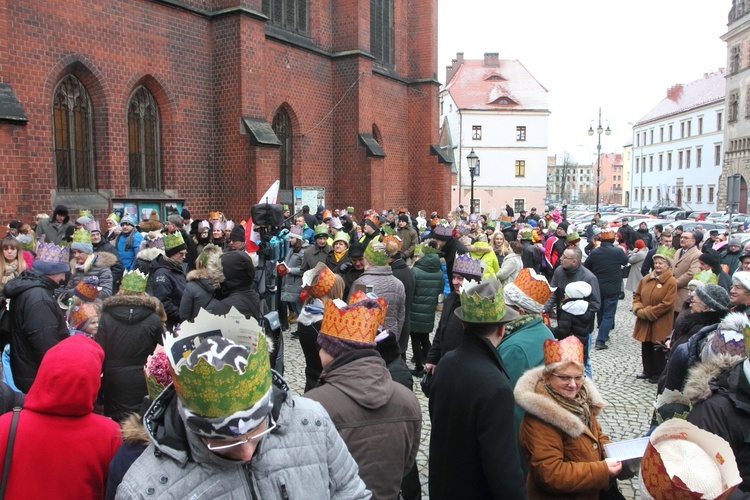 Orszak, książę oraz niedziela