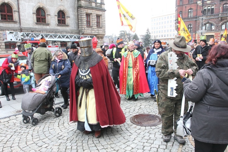 Orszak, książę oraz niedziela