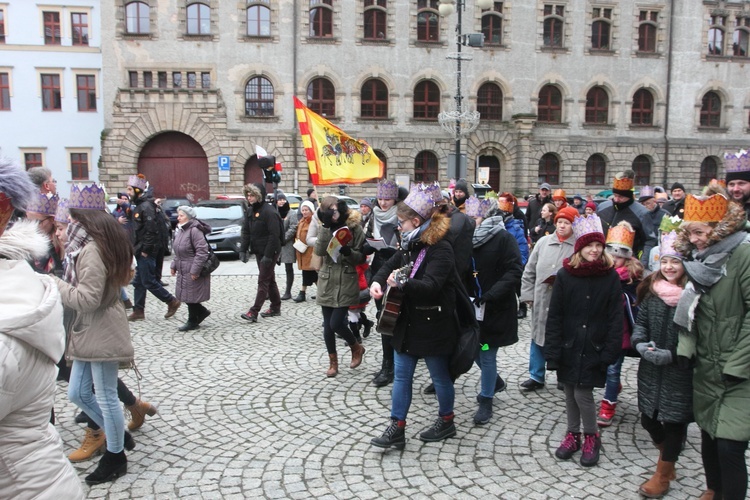 Orszak, książę oraz niedziela