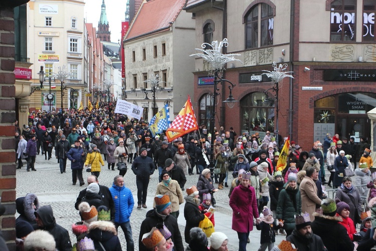 Orszak, książę oraz niedziela