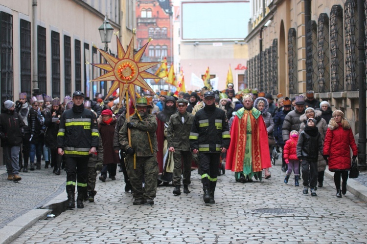 Orszak, książę oraz niedziela