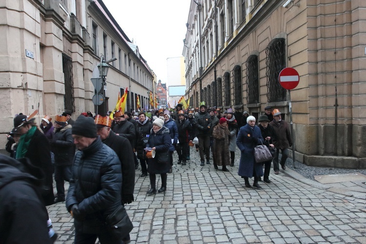 Orszak, książę oraz niedziela