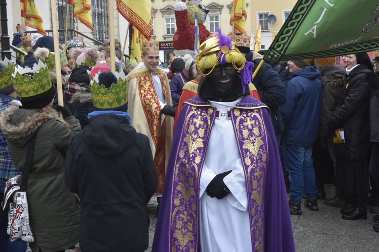 Świebodzice. Dzieci rozgrzały przybyłych kolędami