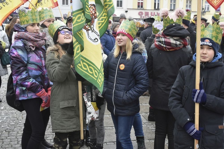 Świebodzice. Dzieci rozgrzały przybyłych kolędami