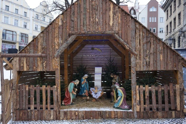 Kłodzko. Szli ze śpiewem na ustach