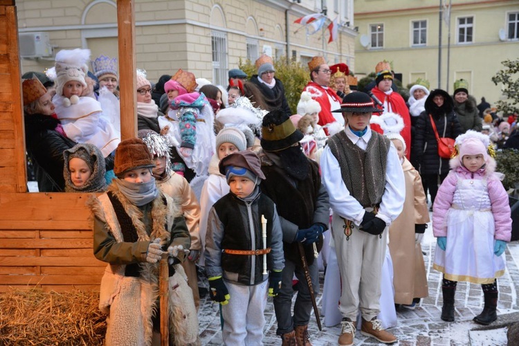 Bielawa. Znów przyszły trzy królestwa