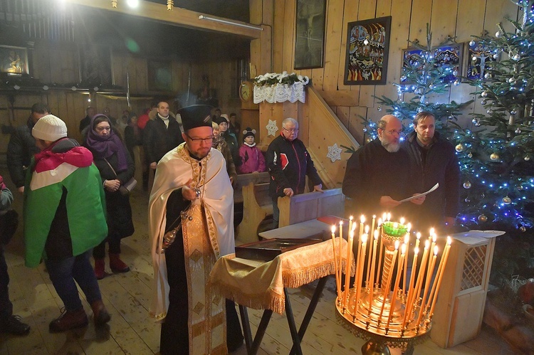 Prawosławne nabożeństwo w kościółku na Pęksowym Brzyzku