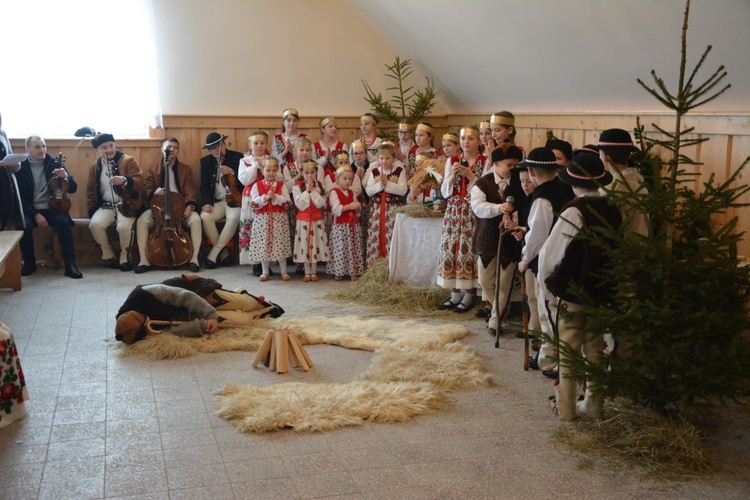 Podczerwone śpiewa kolędy