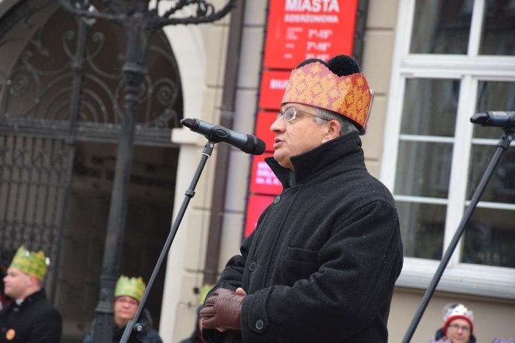 Dzierżoniów. Naprawdę przynieśli złoto, kadzidło i mirrę