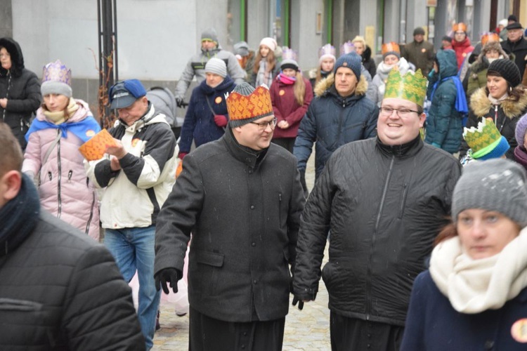 Dzierżoniów. Naprawdę przynieśli złoto, kadzidło i mirrę