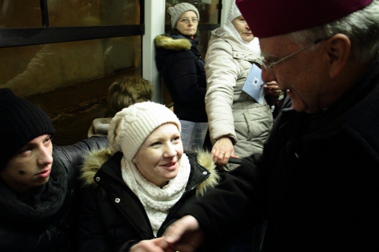 Kolędowanie z metropolitą w tramwaju MPK 2019