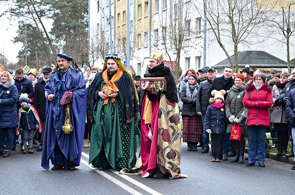 Mieszkańcy Bornego Sulinowa nadali świętowaniu charytatywny wymiar, pomagając sąsiadom w potrzebie.