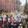 ▲	Gdański OTK był radosnym, kolorowym marszem ku czci Jezusa. Uczestnicy przeszli historycznym  Głównym Miastem.