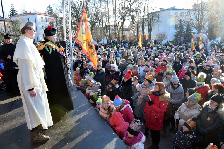 Uczestnicy rypińskiego orszaku przypomnieli sobie przesłanie św. Jana Pawła II z I pielgrzymki do ojczyzny