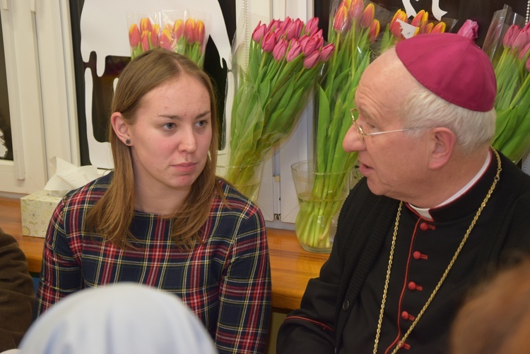 Kolędowanie z babcią i dziadkiem w sochaczewskim przedszkolu