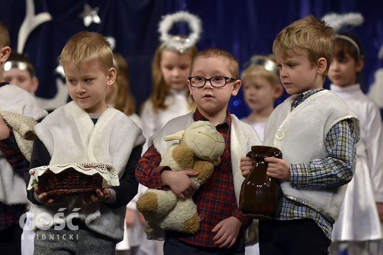 Drugi dzień Świdnickiego Przeglądu Zespołów Kolędniczych