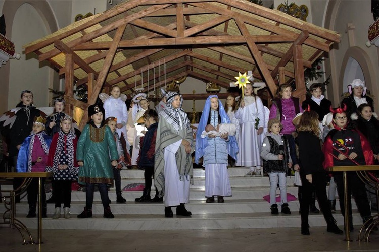 Jasełka w sanktuarium Miłosierdzia Bożego w Świebodzinie