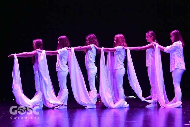 Trzeci dzień Świdnickiego Przeglądu Zespołów Kolędniczych