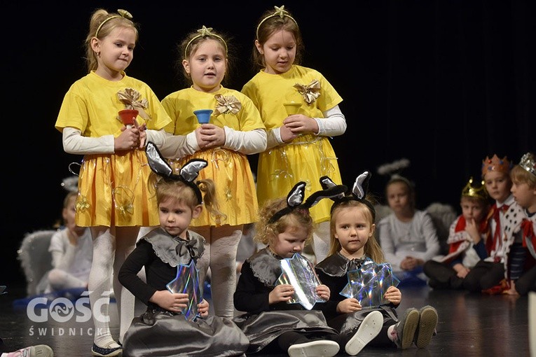 Trzeci dzień Świdnickiego Przeglądu Zespołów Kolędniczych