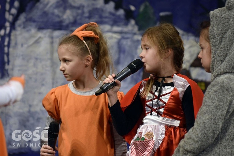 Trzeci dzień Świdnickiego Przeglądu Zespołów Kolędniczych