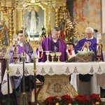 Pożegnanie śp. bp. Tadeusza Pieronka w Radziechowach