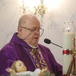 Pożegnanie śp. bp. Tadeusza Pieronka w Radziechowach