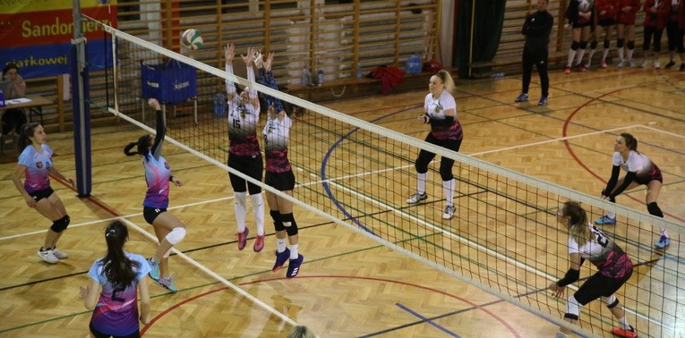 Siatkarski mecz w Sandomierzu 